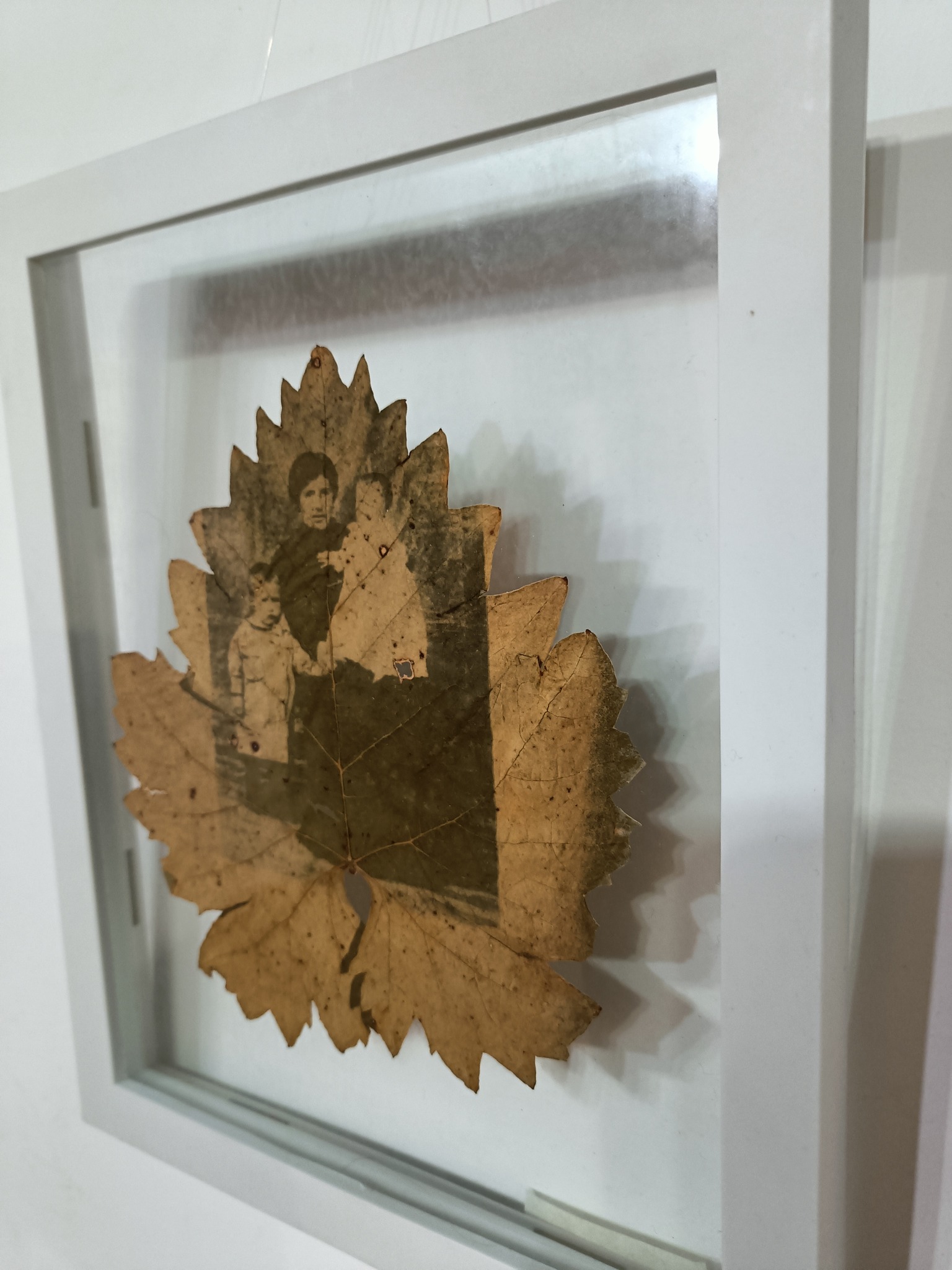Segunda creatividad para la noticia de la exposición Paisaje de la memoria.