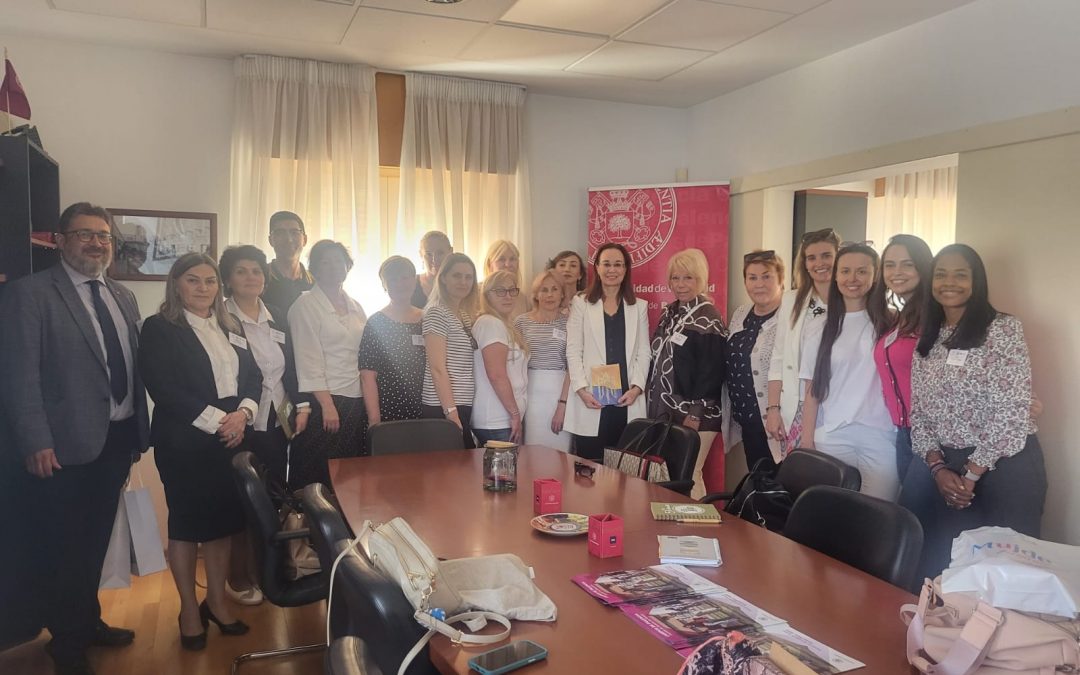 Palencia recibe a una delegación académica de Europa del Este para enriquecer el proyecto Erasmus UNICLAD