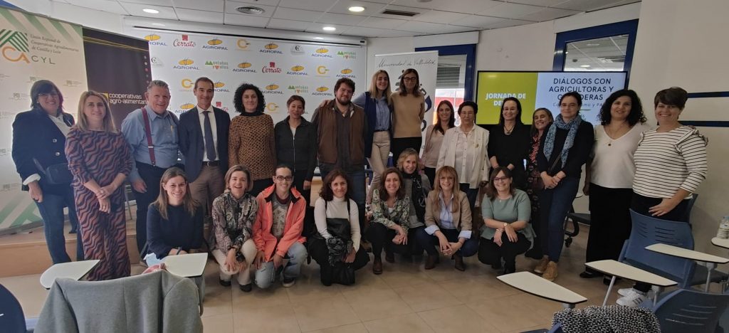 Imagen del encuentro de agricultoras y ganaderas en el Campus.