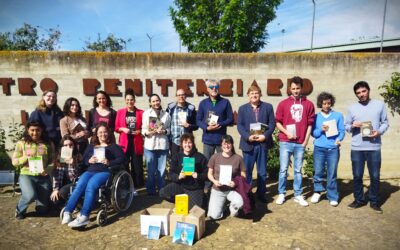 La Antropología sale de las aulas y llega al Centro Penitenciario “La Moraleja” gracias a una donación bibliográfica